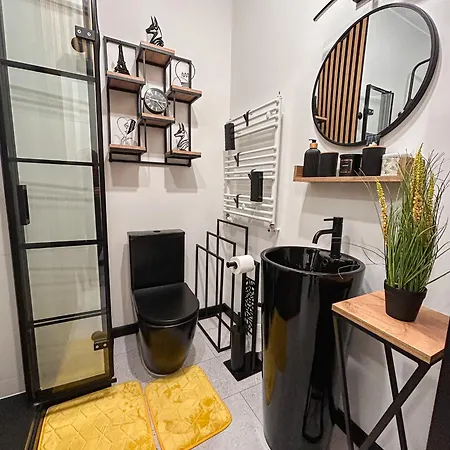 アパート Premium Yellow Loft レダ