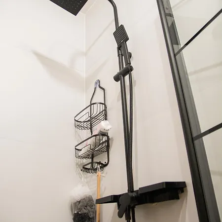 アパート Premium Yellow Loft レダ